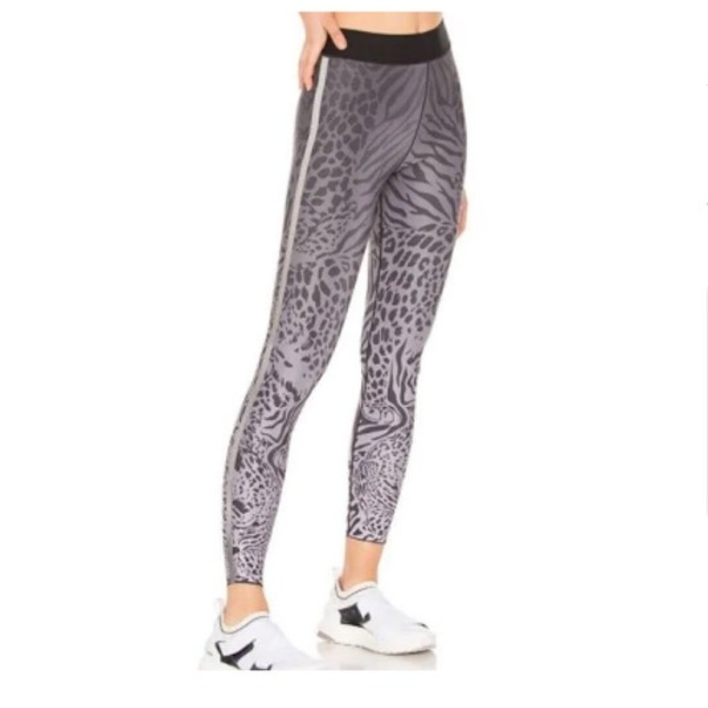 Ultracor Leopard Print Leggings Size Medium